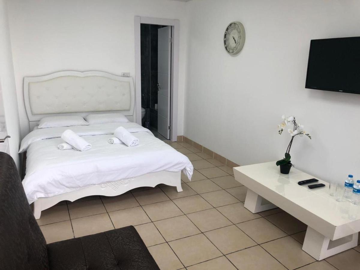 בת ים Sea Line Hotel From R&A Group מראה חיצוני תמונה