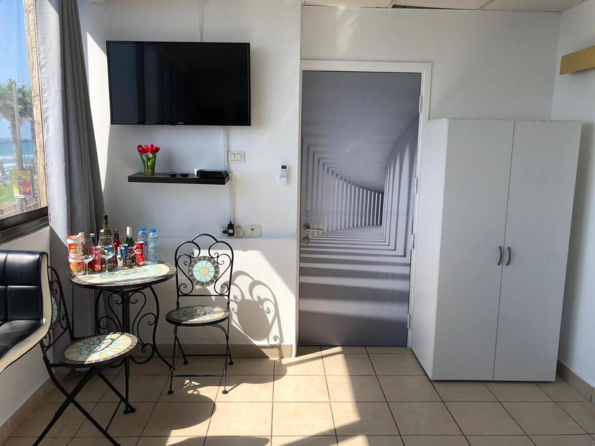 בת ים Sea Line Hotel From R&A Group מראה חיצוני תמונה
