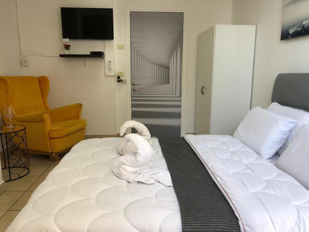 בת ים Sea Line Hotel From R&A Group מראה חיצוני תמונה