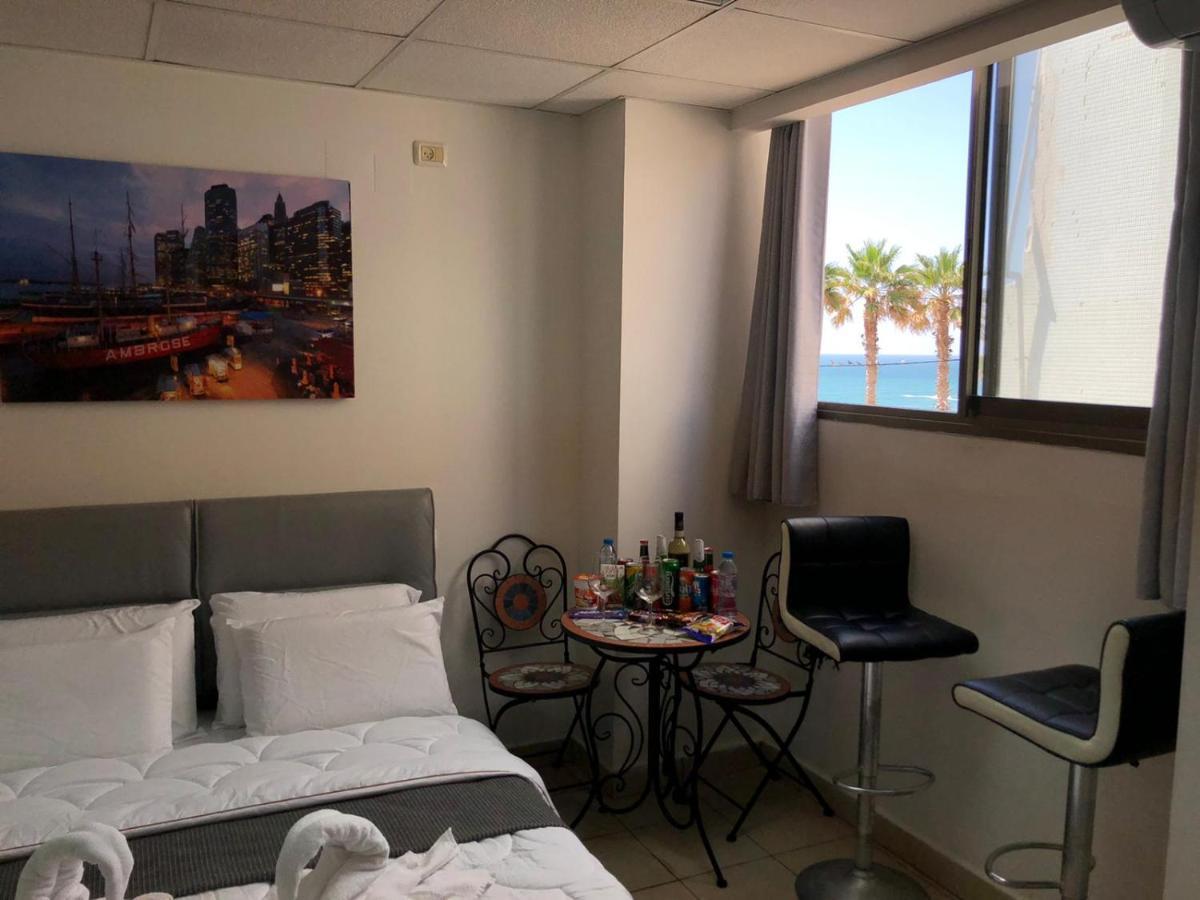 בת ים Sea Line Hotel From R&A Group מראה חיצוני תמונה
