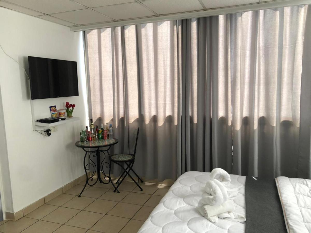 בת ים Sea Line Hotel From R&A Group מראה חיצוני תמונה