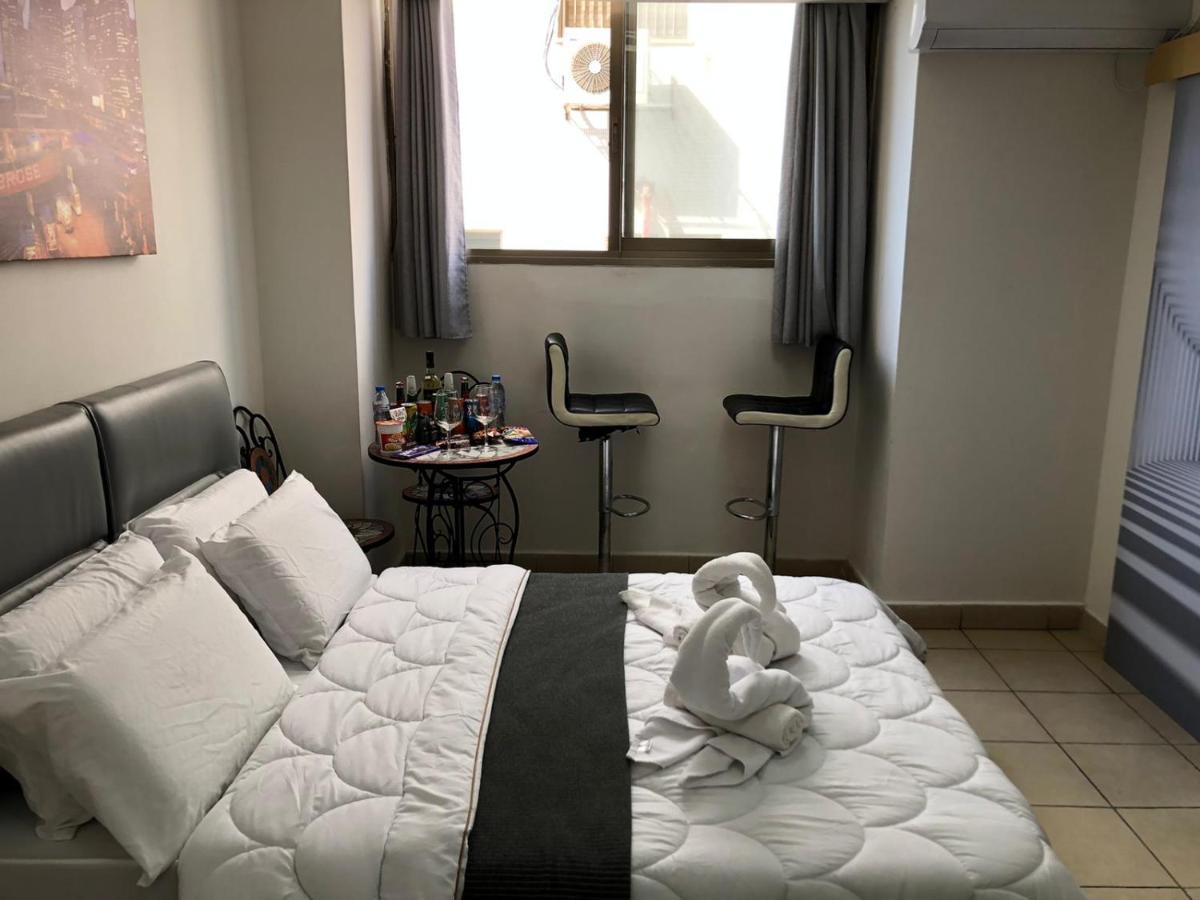 בת ים Sea Line Hotel From R&A Group מראה חיצוני תמונה